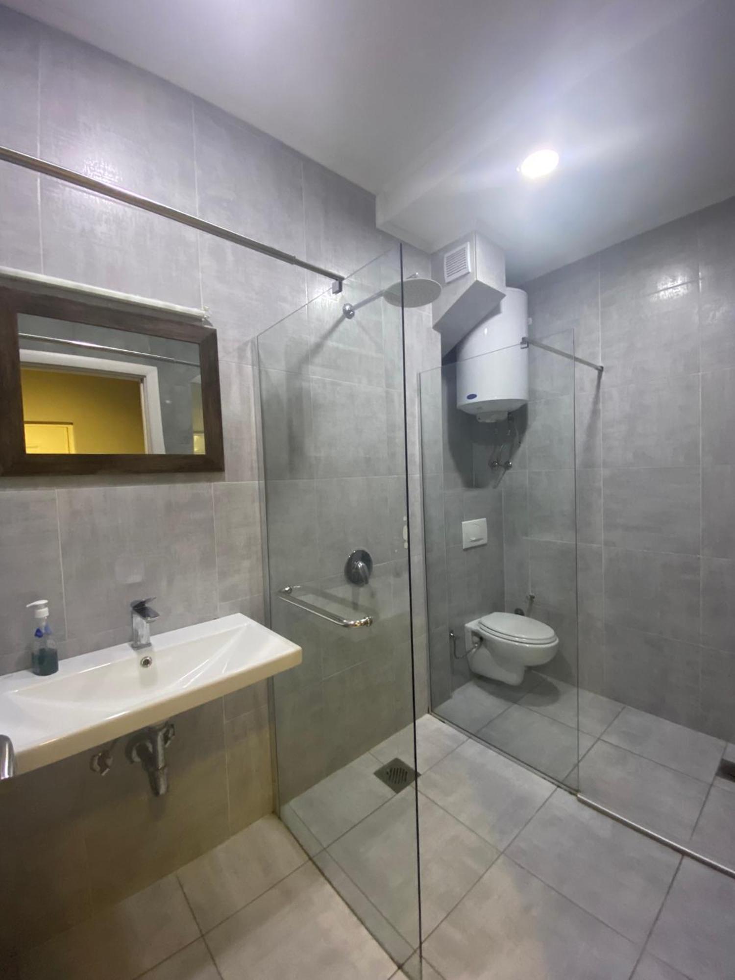 Hotel Fama Skopje Exterior photo